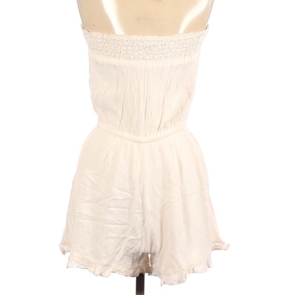 American Eagle Outfitter Cream Eyelet Strapless Tube Top Romper - Picture 2 of 5